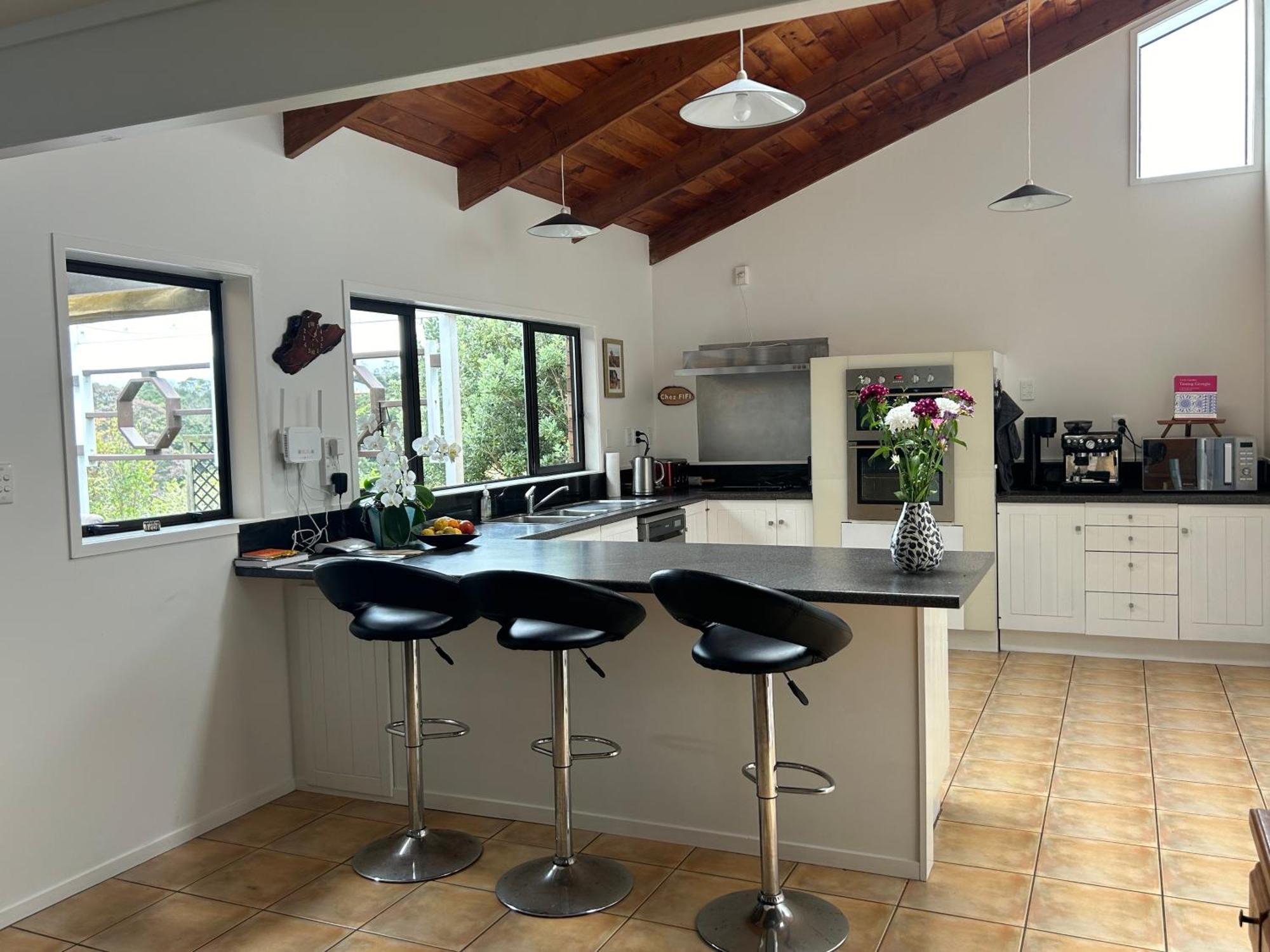 Harbour View Retreat Mangonui Bed & Breakfast Exterior photo